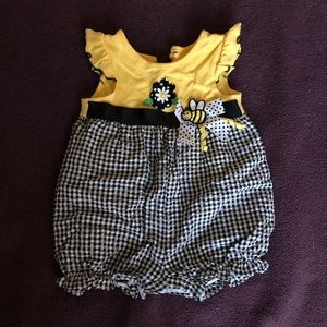 Bee onesie for baby girl